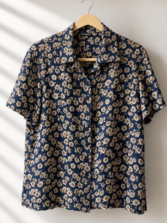 Mulberry Tops - Vintage SILK Mulberry Blue Floral Button Down Blouse Size M Quiet Luxury Flowy